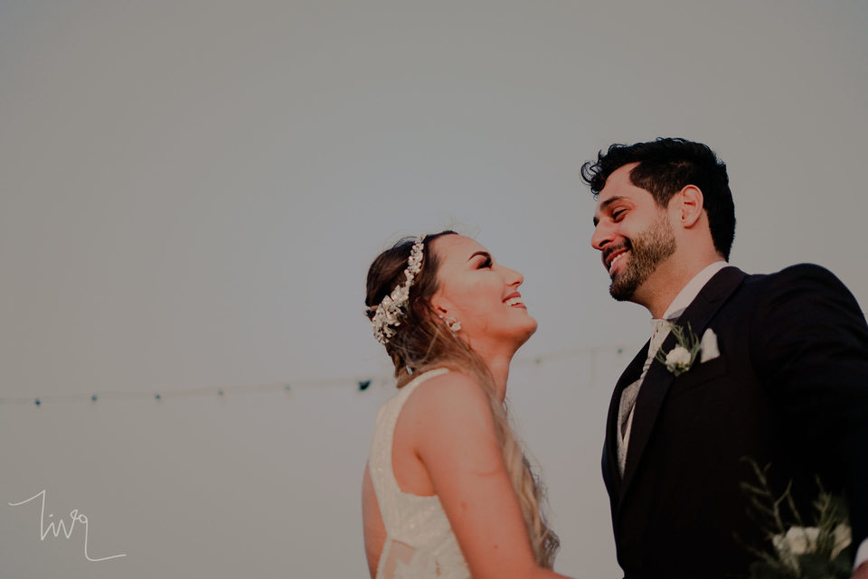 Eugi e Santi: Uma Inspiração de Casamento